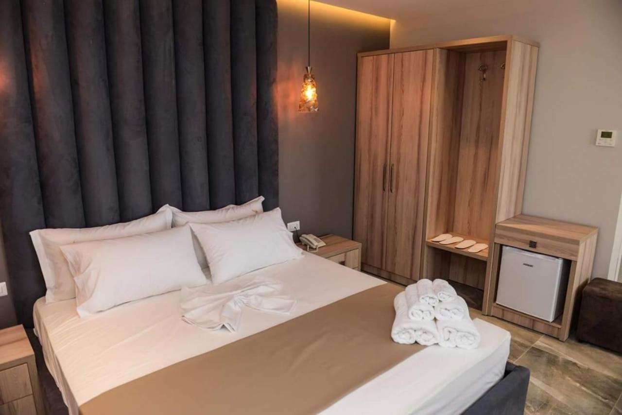 Brilliant Hotel & Spa Golem (Tirana) Exterior foto