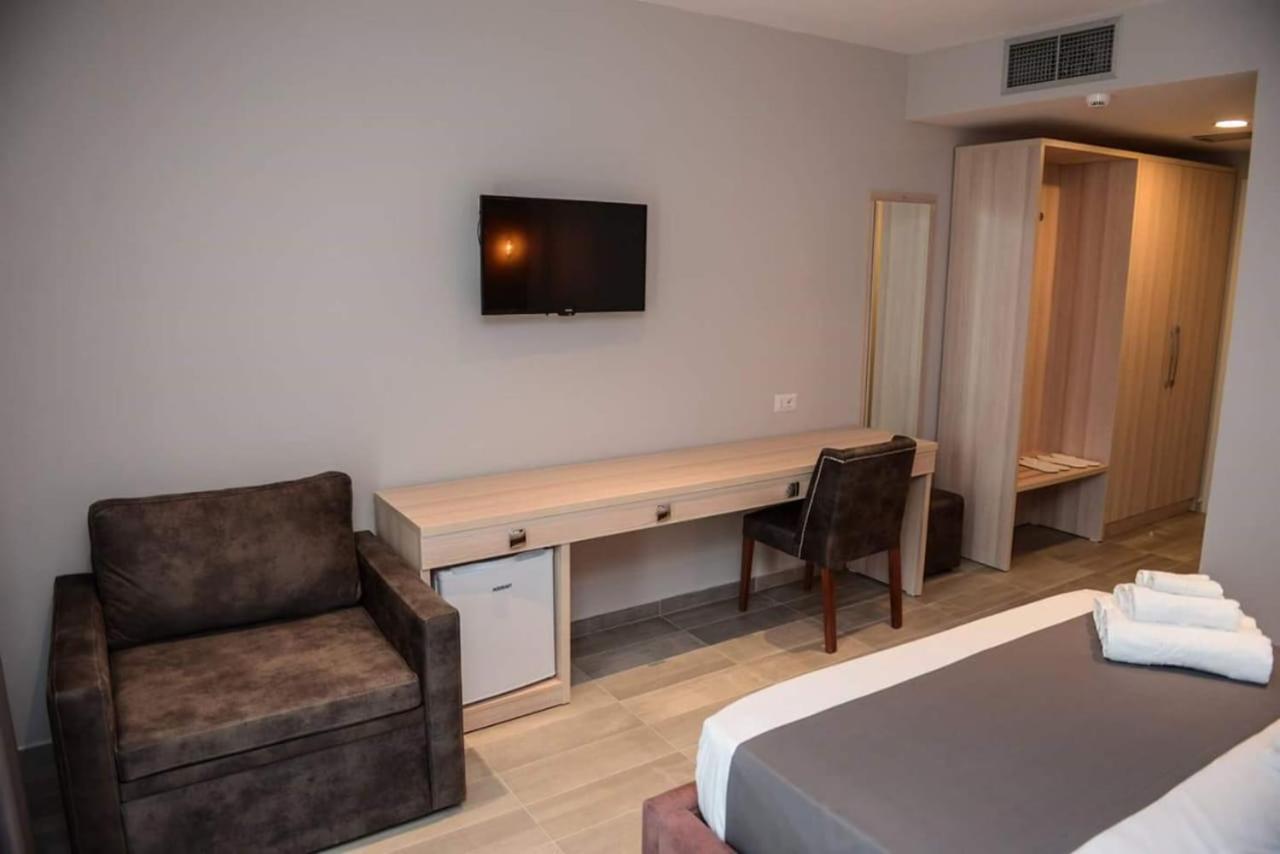 Brilliant Hotel & Spa Golem (Tirana) Exterior foto